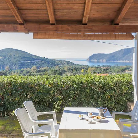 Le Essenze Di Lacona, Il Tuo Sogno Vista Mare! Appartamento