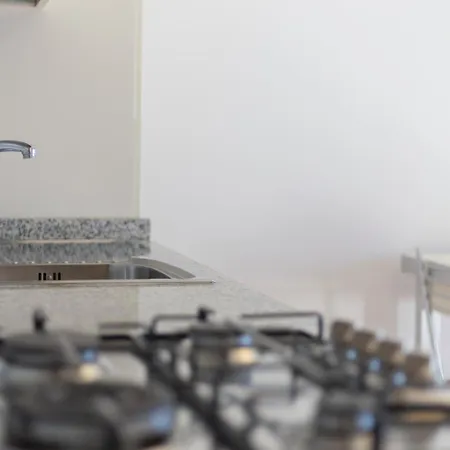 Le Essenze Di - Helloelba Apartment