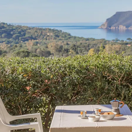 Appartamento Le Essenze Di Lacona, Il Tuo Sogno Vista Mare! *